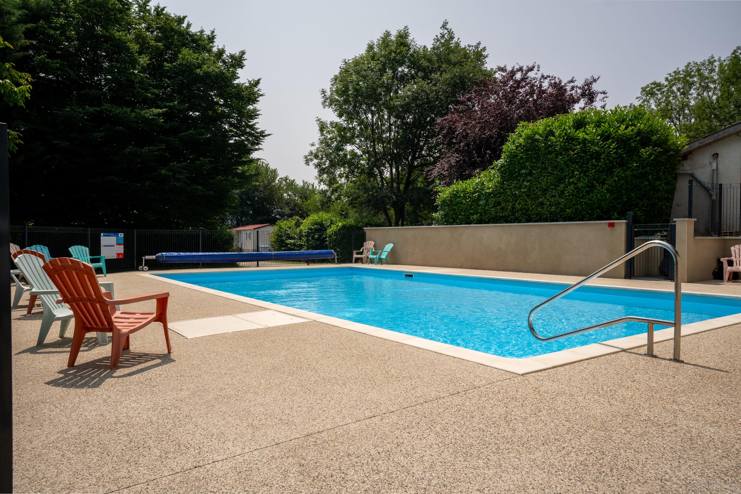 Piscine Camping les Avenières