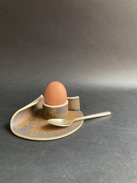 Coquetier en argile par l'atelier PepperClay Ceramic 