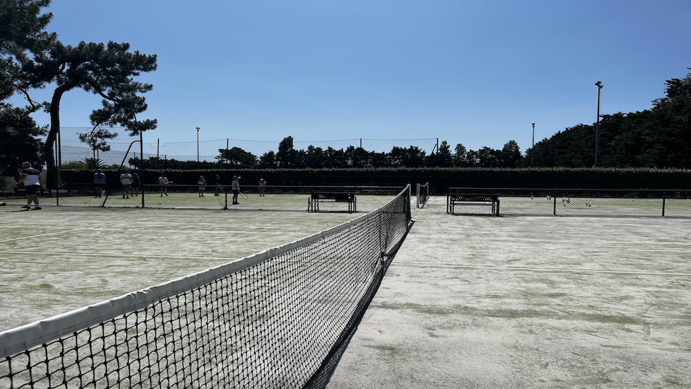 Cours et stage de tennis à l'Atlantique Tennis club de Sainte-Marie-de-Ré