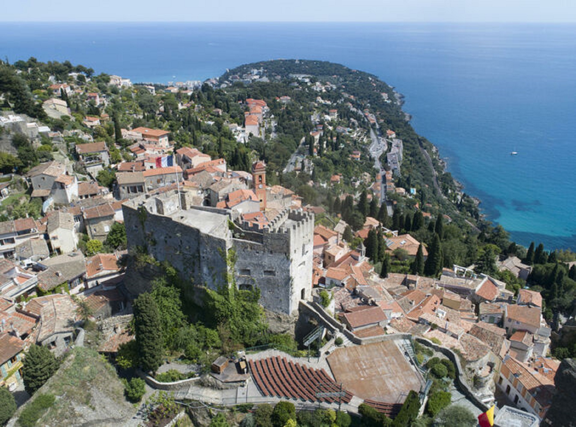 Vue château et Chapelle