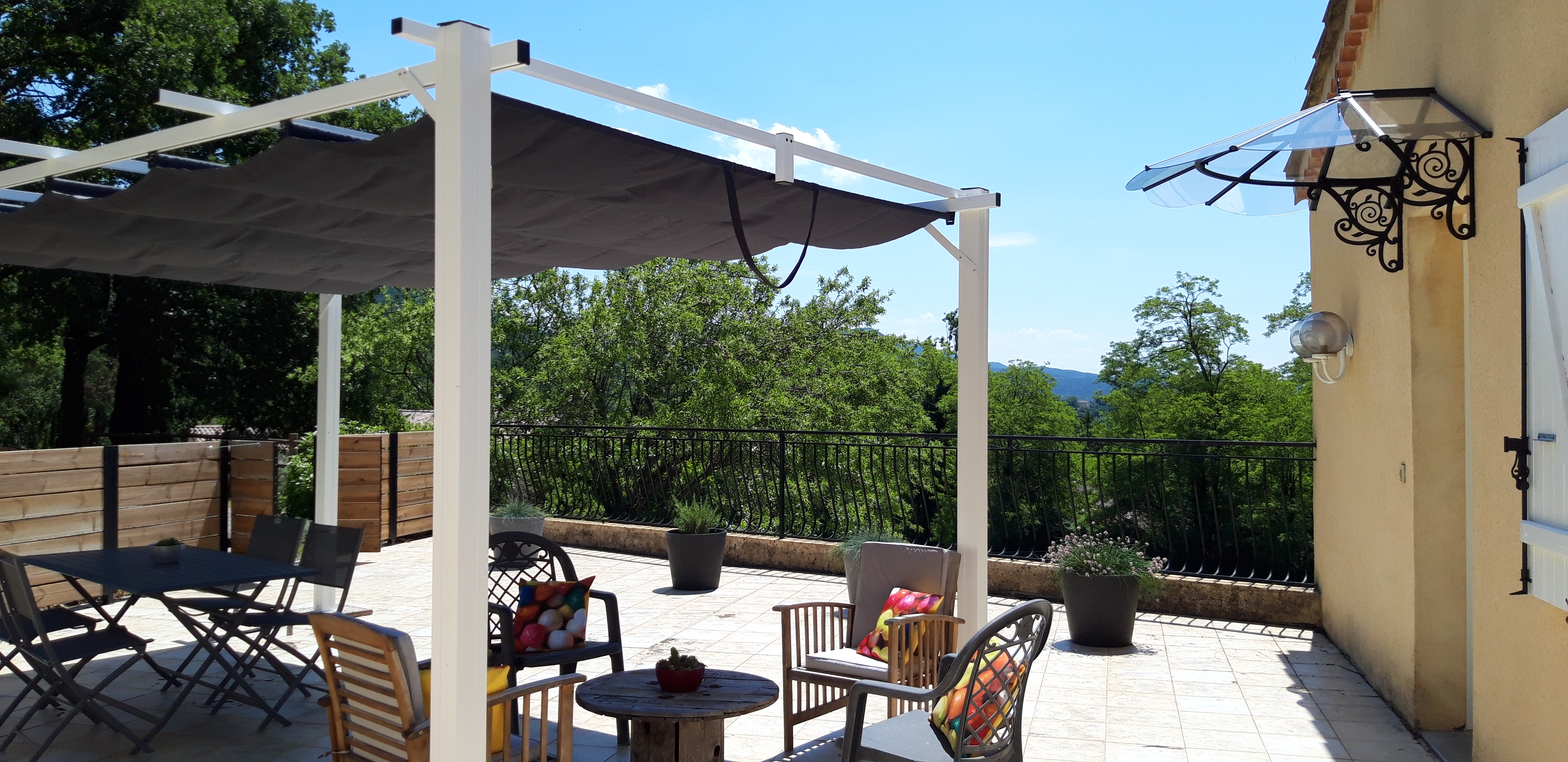 Les Amandiers terrasse