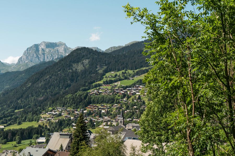 Le charme du village de Châtel