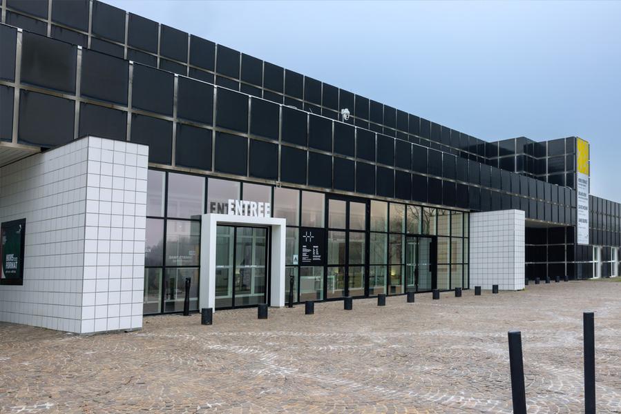 Façade du MAMC+