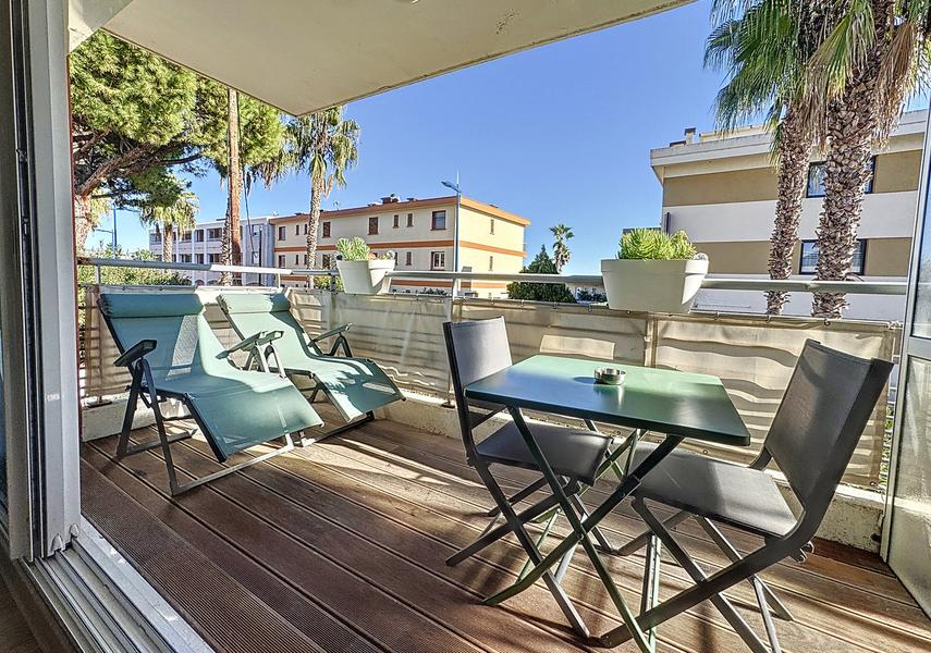 Studio 2 pers. en bord de mer avec parking privé