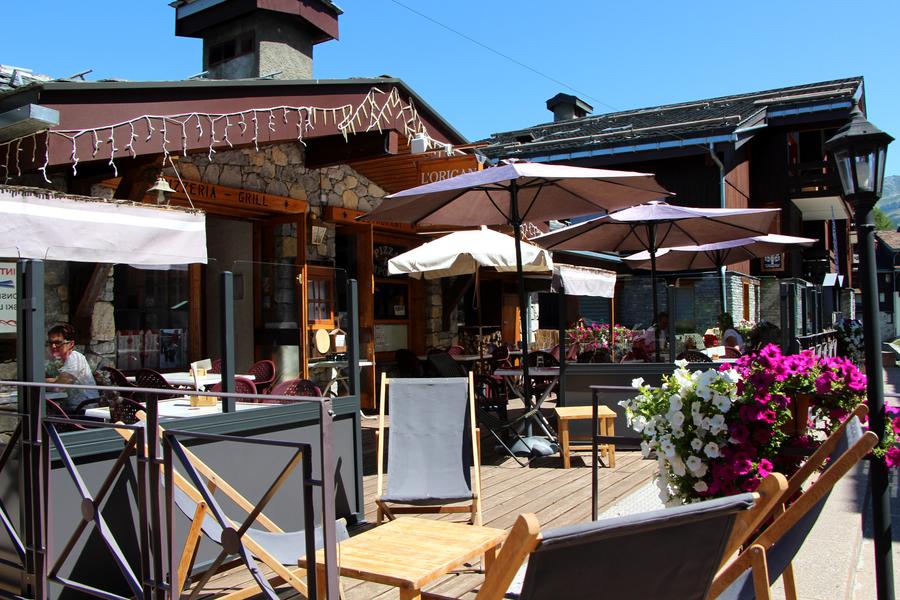 L'Origan et sa terrasse