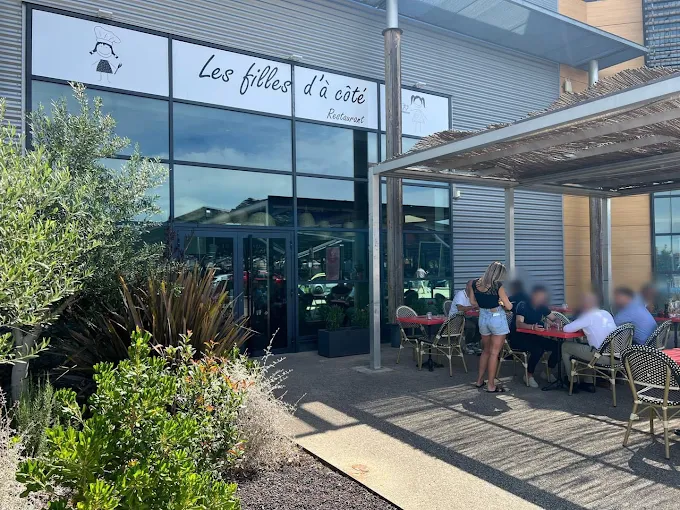 Les filles d&rsquo;à côté