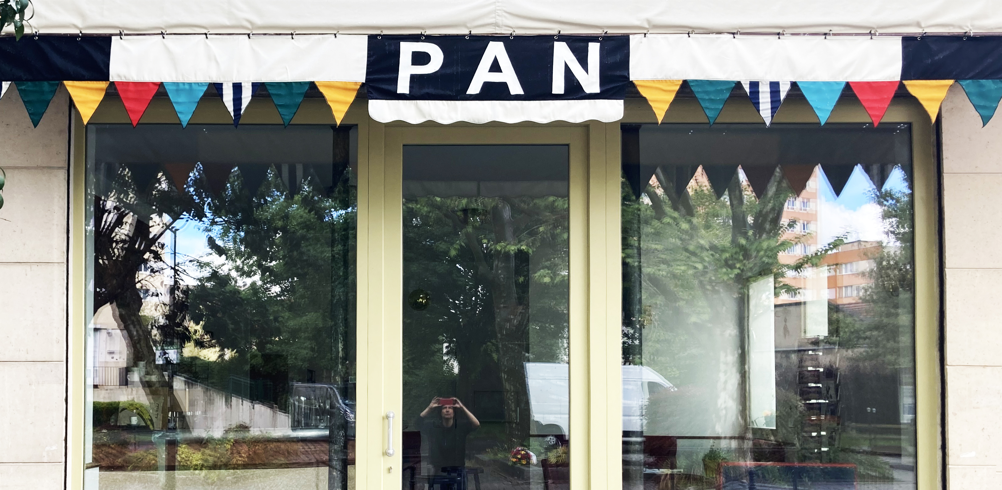 Pan café