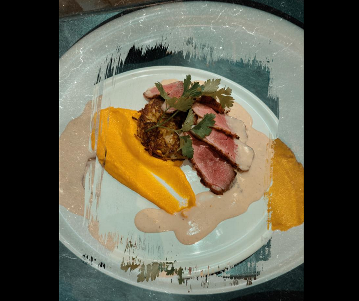 Plat au restaurant Chez Gousse dAil