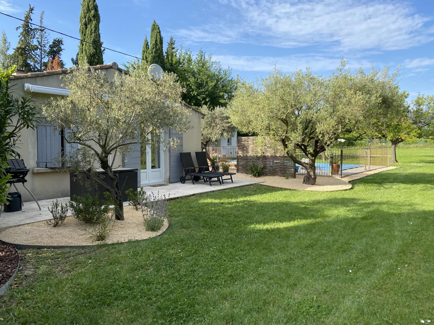 Les Bressières, Sénas - photo 19