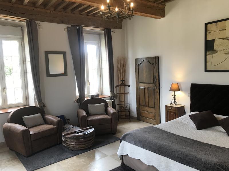 La chambre Génépi du gîte 5* du Domaine du Manoir aux Avenières-Veyrins-Thuellin La chambre Génépi du gîte 5* du Domaine du Manoir aux Avenières-Veyrins-Thuellin