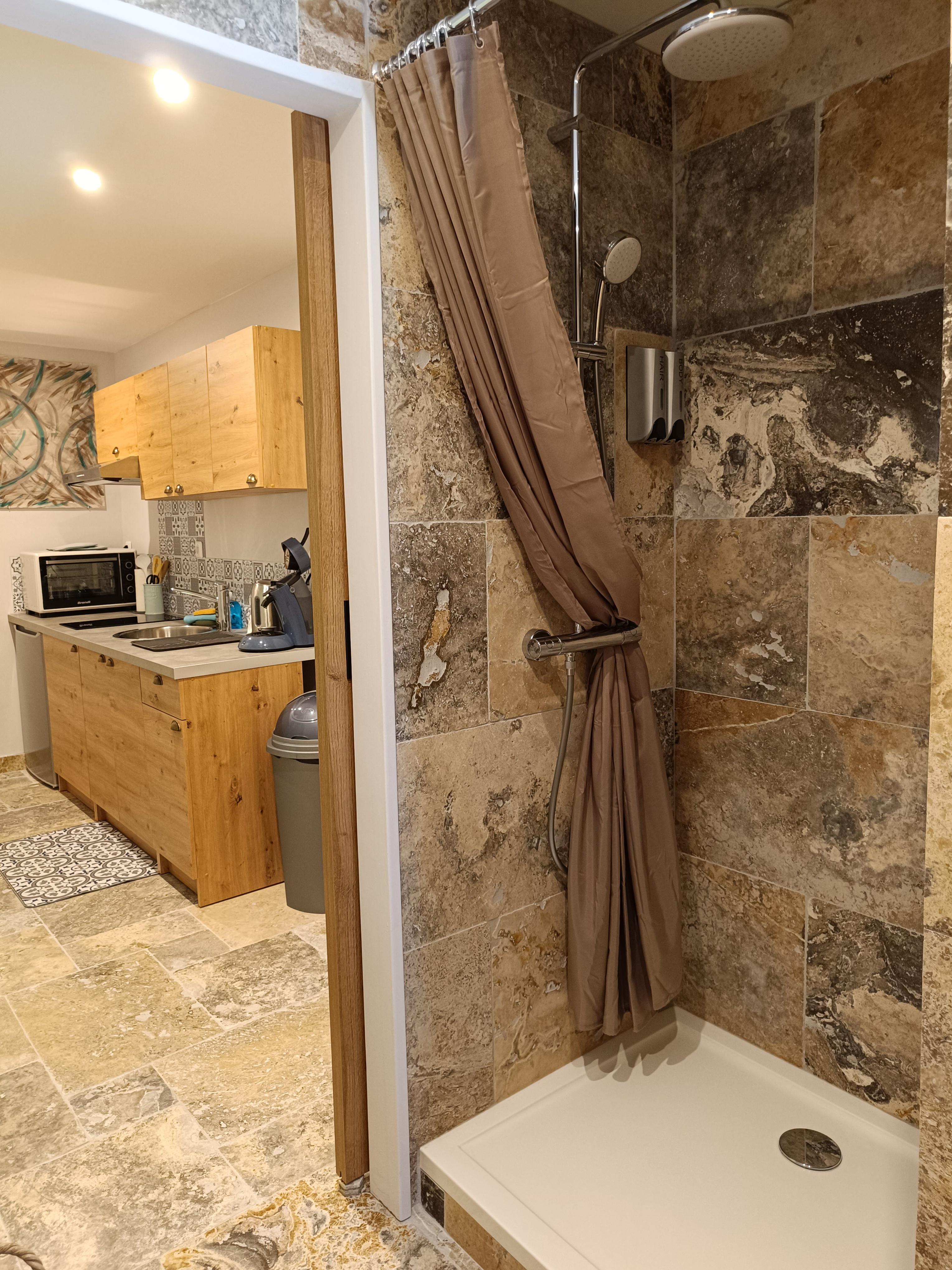 Écrin de nature sous les pins, Aurons - photo 7