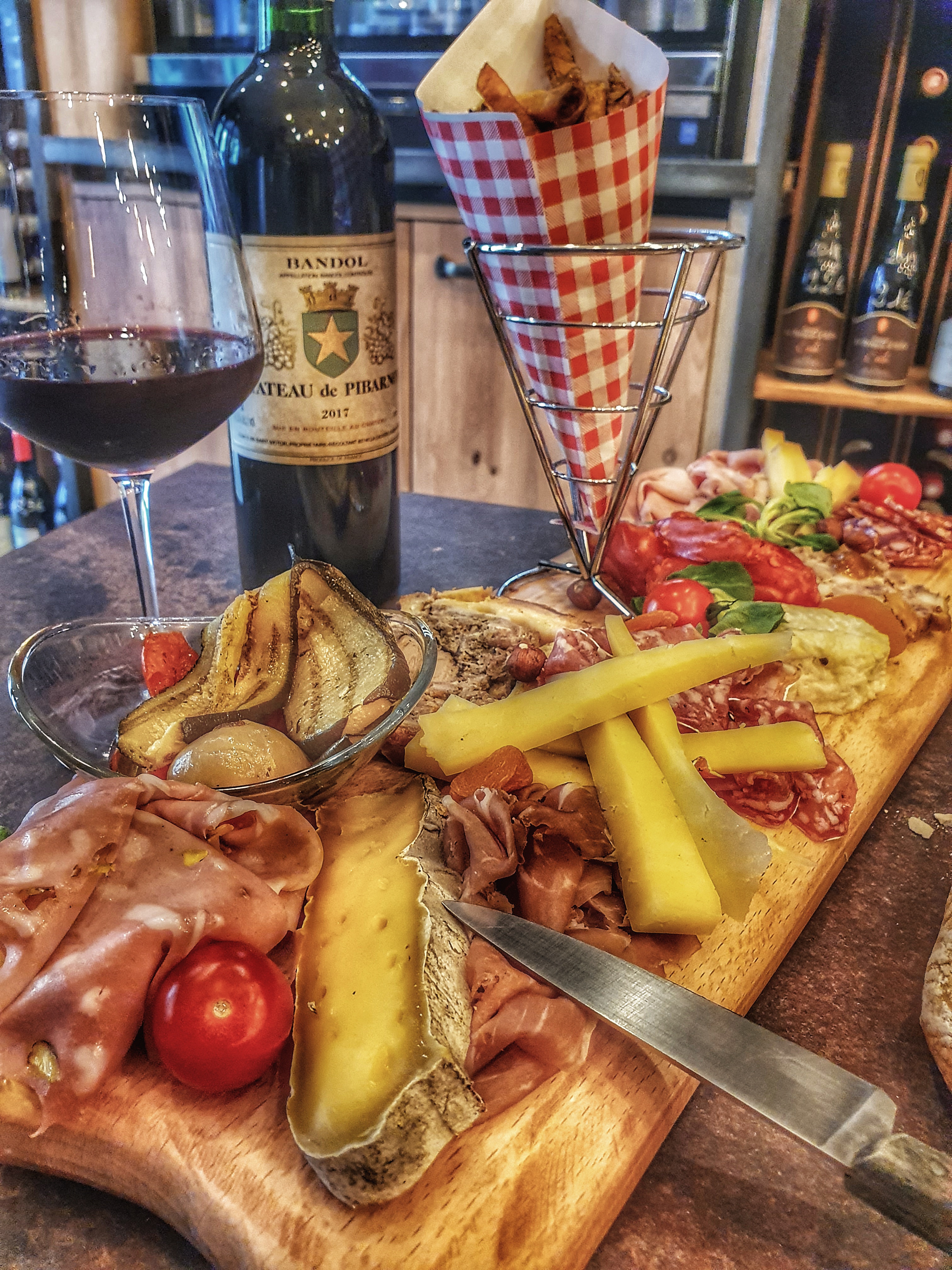 La Cave et le Bistrot