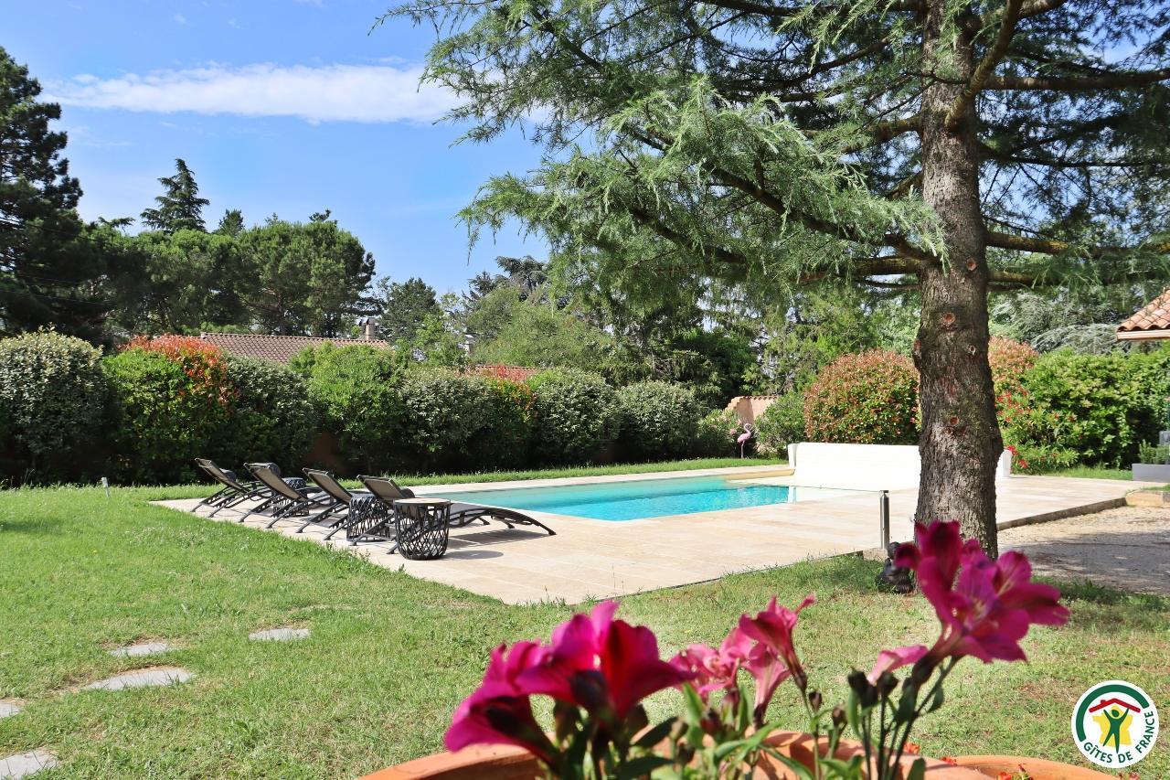 piscine au sel privée chauffée.