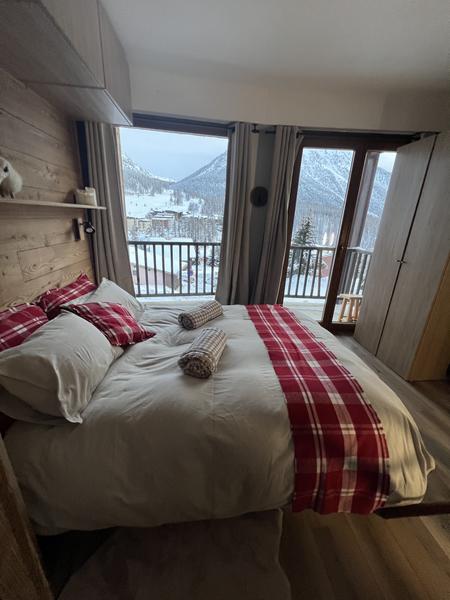 - © Alix C Chambre vue montagne - © Alix C