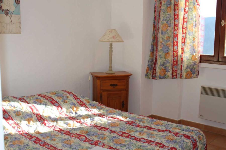 Gîte Les Ecureuils d'Utelle-Chambre Lit double-Utelle-Gîtes de France des Alpes-Maritimes