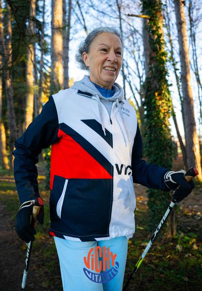 Découverte de la marche nordique : pratique et bienfaits - Vichy Vitalité