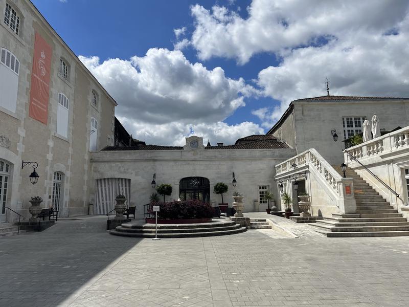 Château De Cognac | Visites en costume