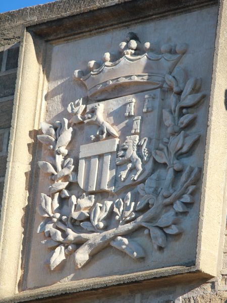 Château de La Tour d'Aigues
