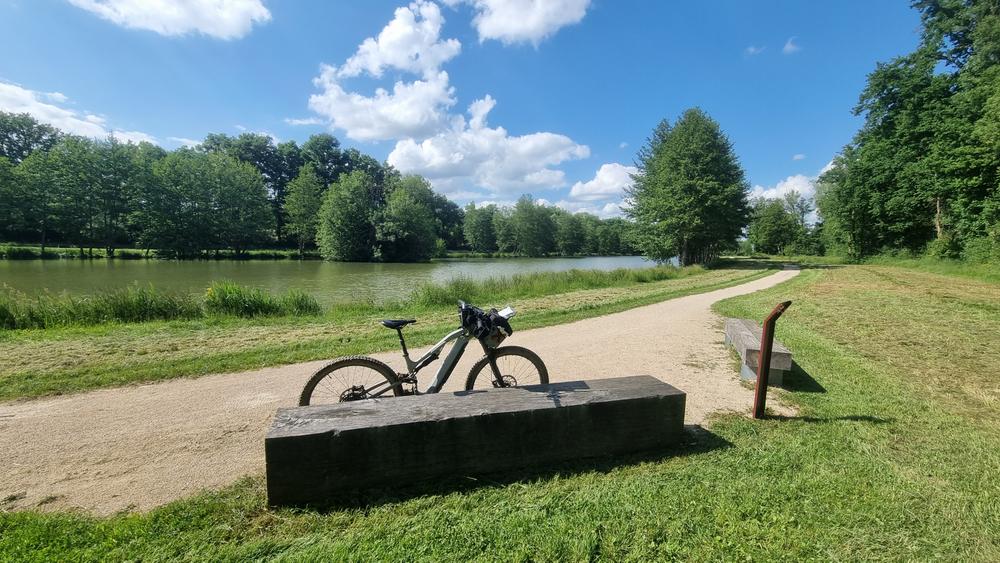 Liaison VTT-VTC (L6) St Trivier de Courtes - Plan d'eau de Mépillat_Saint-Trivier-de-Courtes