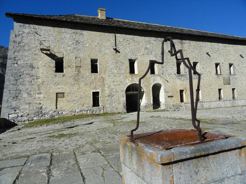 Place d'arme Fort Victo-Emmanuel