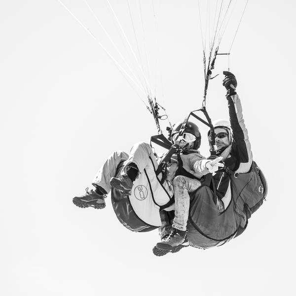 - © Briançon Parapente - Emotion'Air Emotion'Air_Briançon - © Briançon Parapente - Emotion'Air