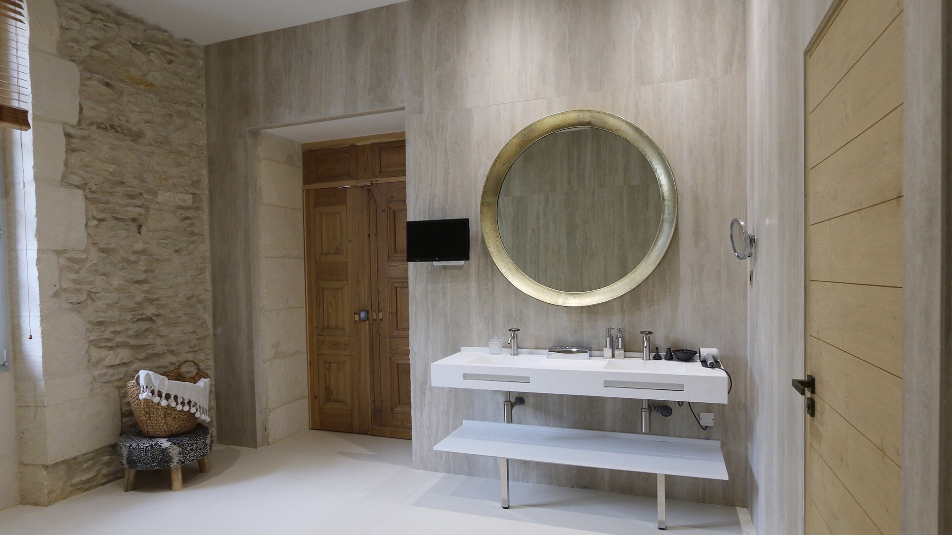 Hôtel Le Saint Rémy - photo 2