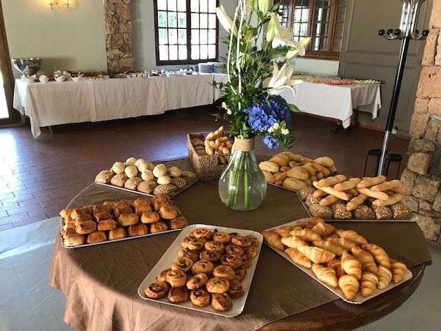 buffet viennoiseries | les pins blancs en provence buffet viennoiseries