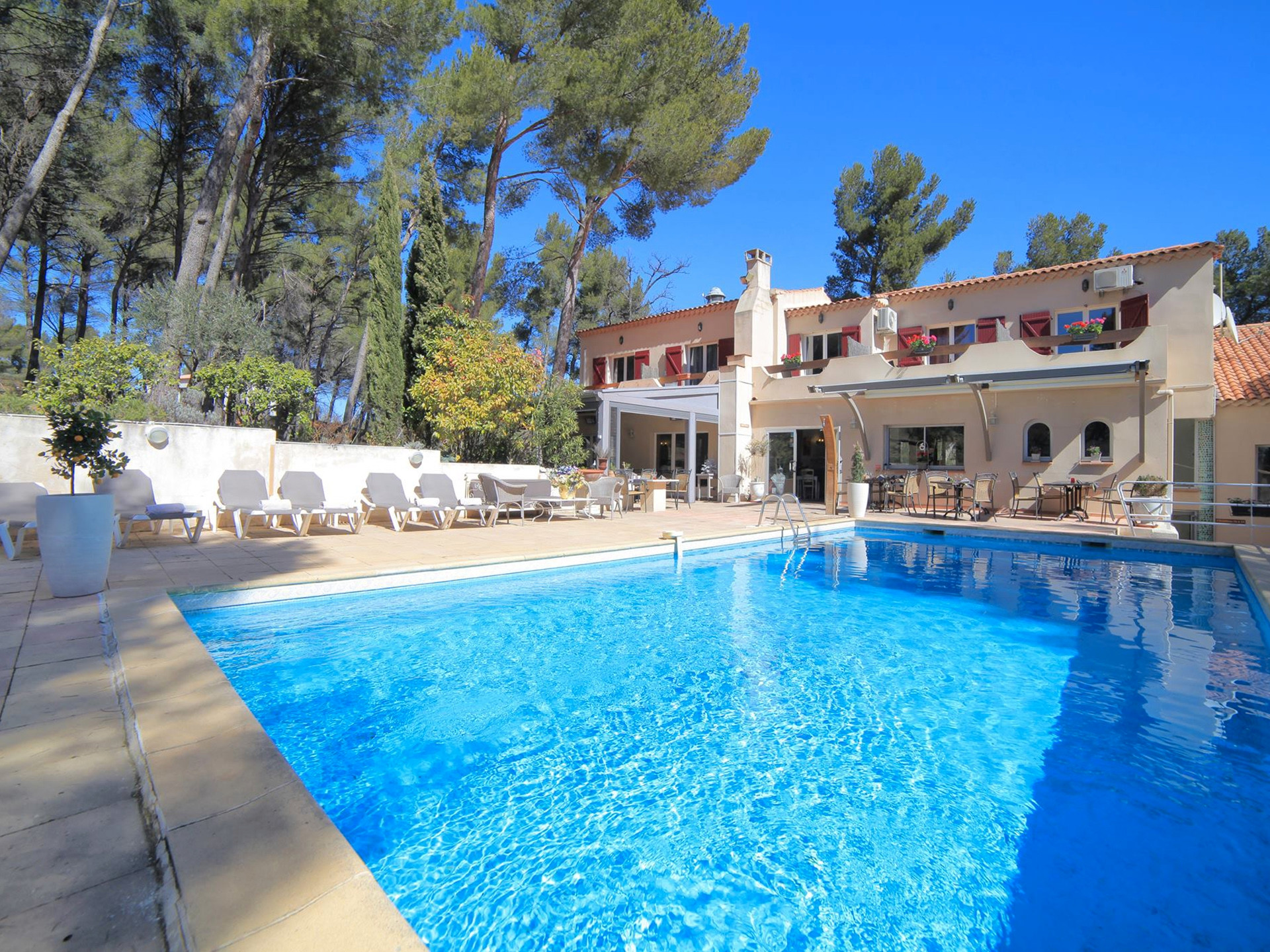 Hotel Le Mas Des Ecureuils