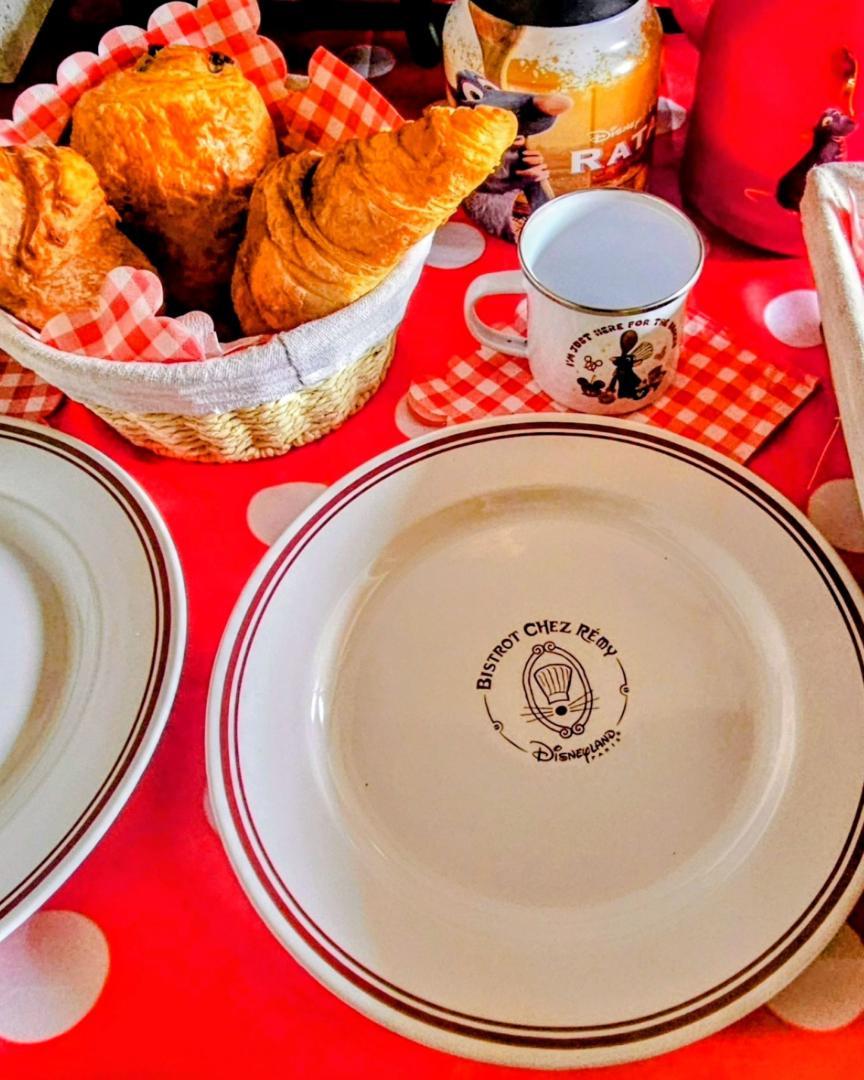Petit-déjeuner en chambre
