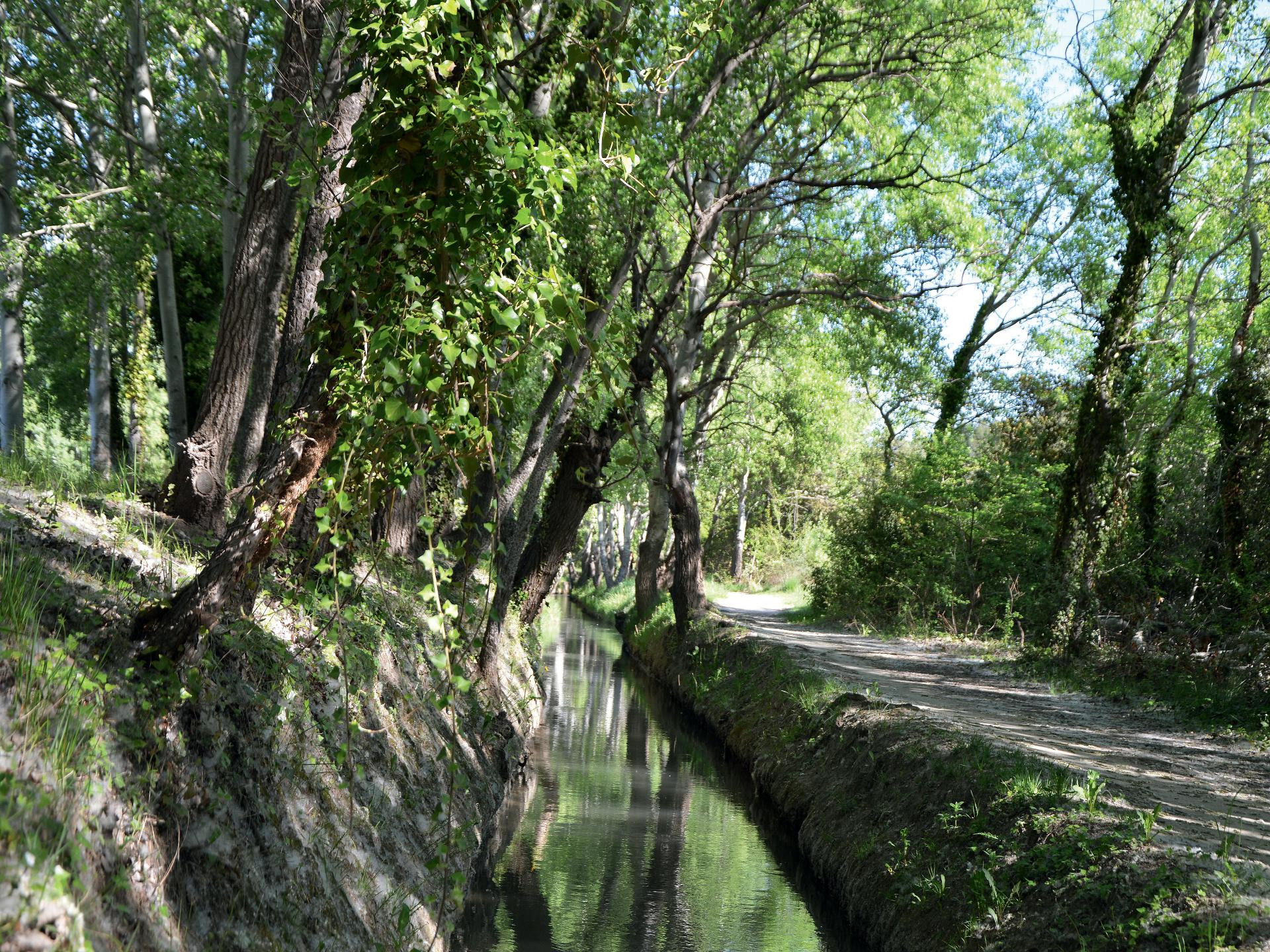 Bouches-du-Rhône en Paysages - Miramas, entre ombres et lumières