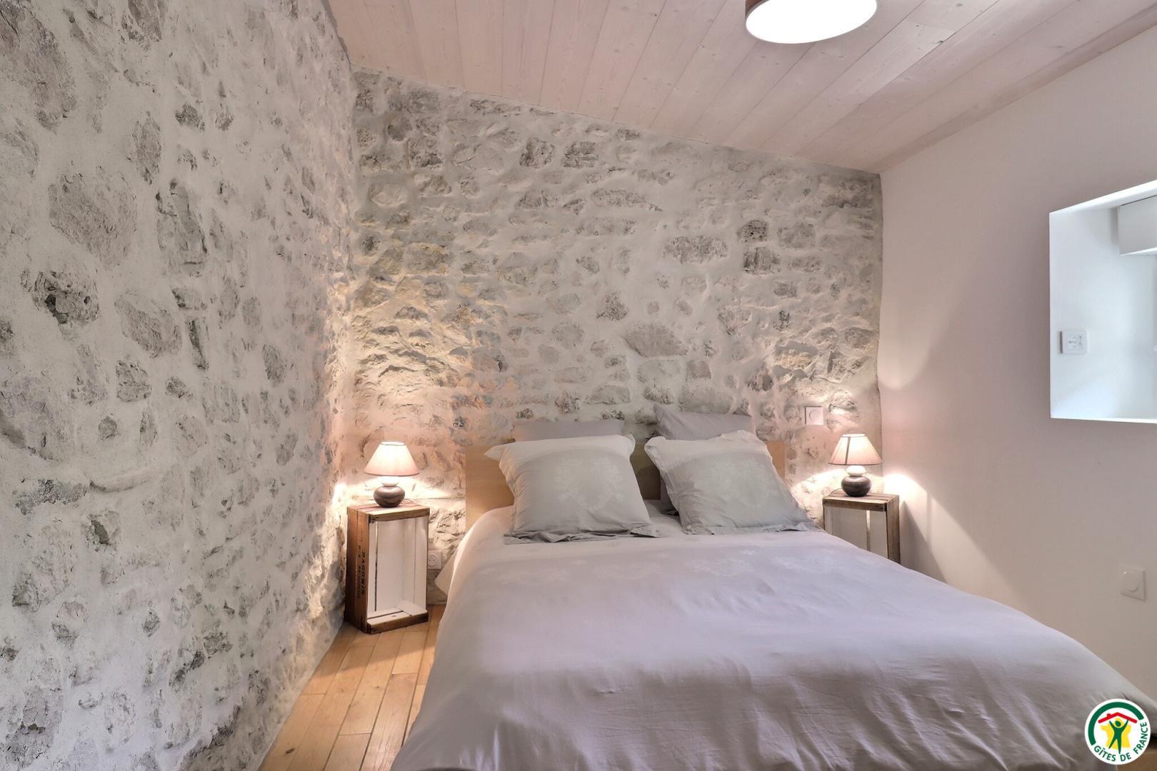 Chambre à l'étage : un lit double (1x140)