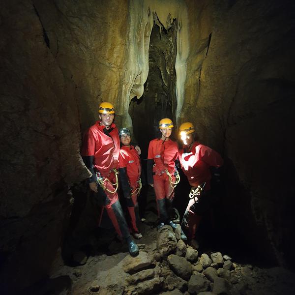 Aventure spéléo logique