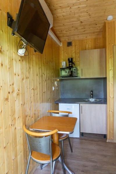 Chambre Motel - Camping des Epinettes - St Romain de Jalionas - Balcons du Dauphiné