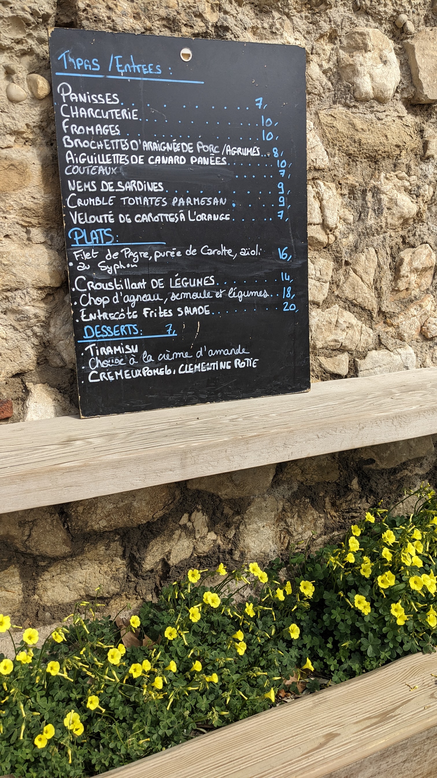 Aux Pieds Tanqués - photo 2