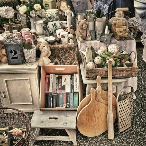 Vide grenier à St Léger-les-Mélèzes - © Association Les deux Autanes Vide grenier - © Association Les deux Autanes