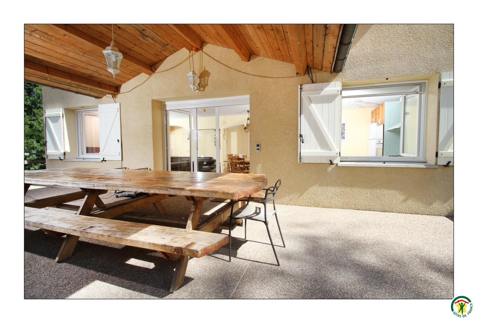 Terrasse du gîte, abritée