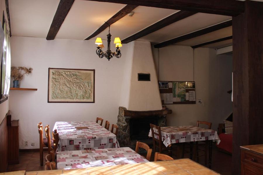 Gîte d'Etape/Groupe La Rouguière - Pièce de vie commune - Saint-Martin-Vésubie - Gîtes de France Alpes-Maritimes