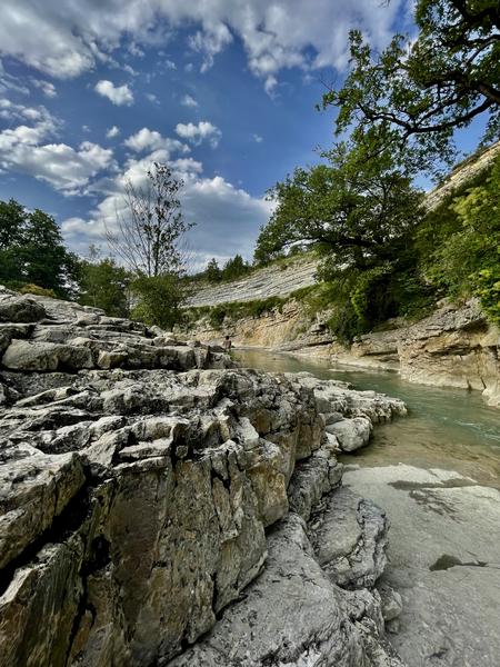 Baignade à pied depuis le village