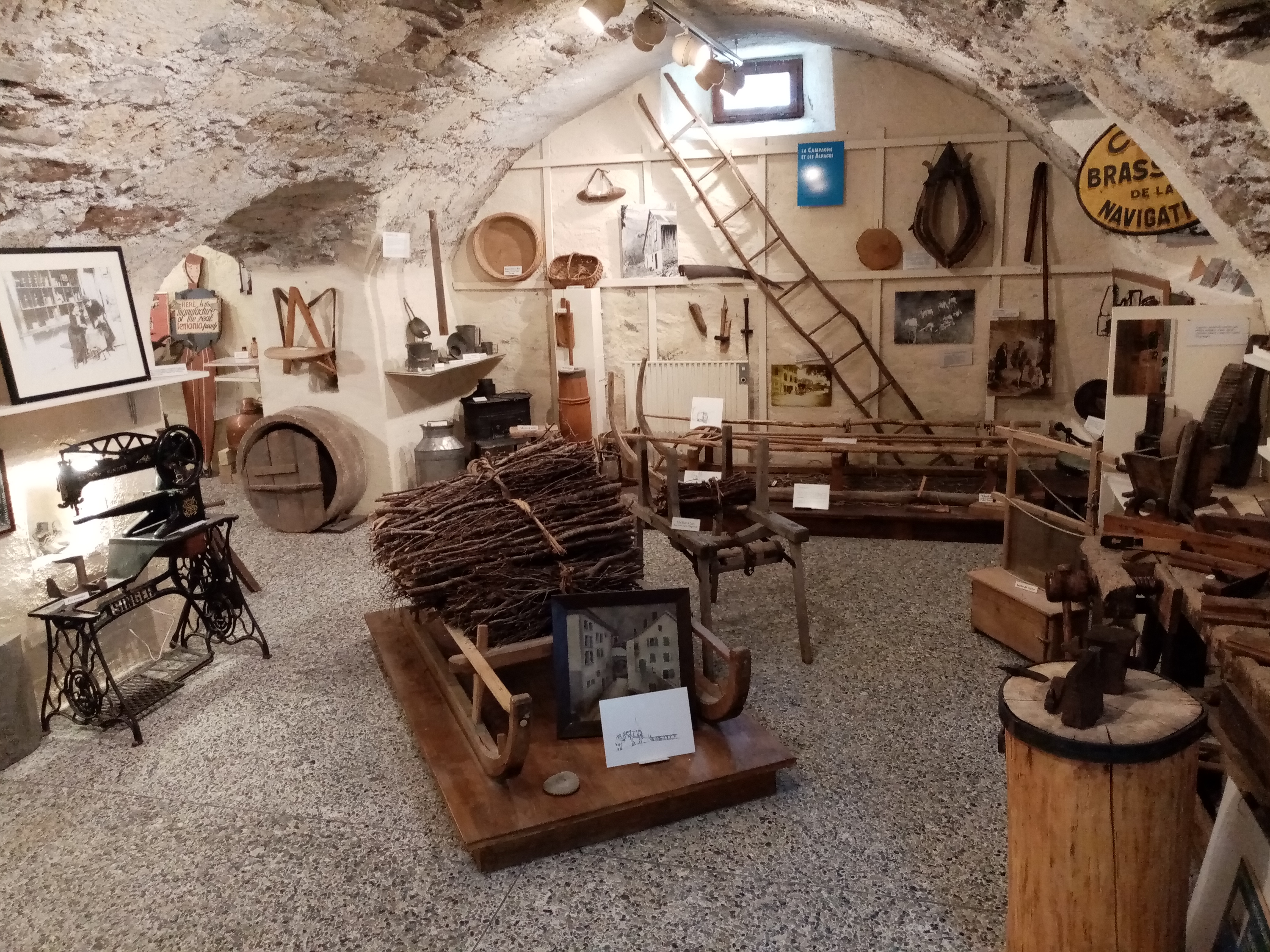 European Heritage Days - Château de Saint-Gingolph: Museum of Traditions and Boats of Lake Geneva_Saint-Gingolph