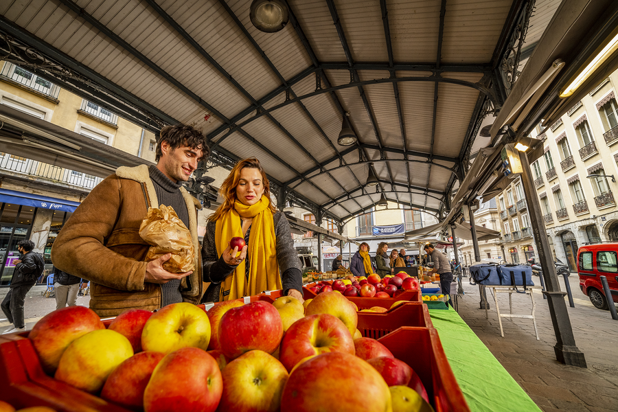 Marché place aux Herbes