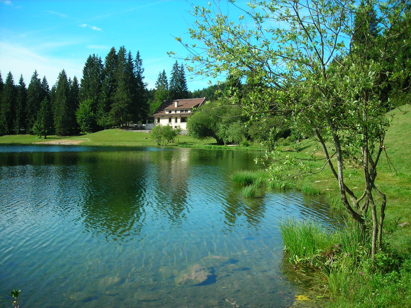 auberge du lac Genin