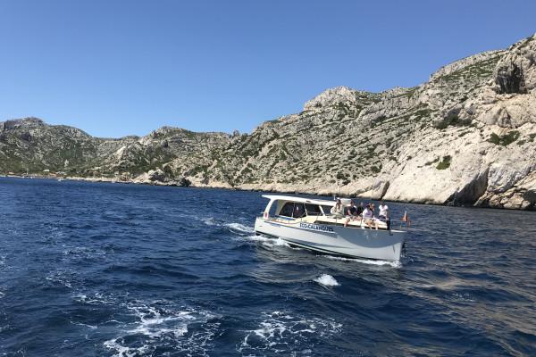 Croisière dans le Parc National des Calanques en journée - Quai d'honneur Mairie