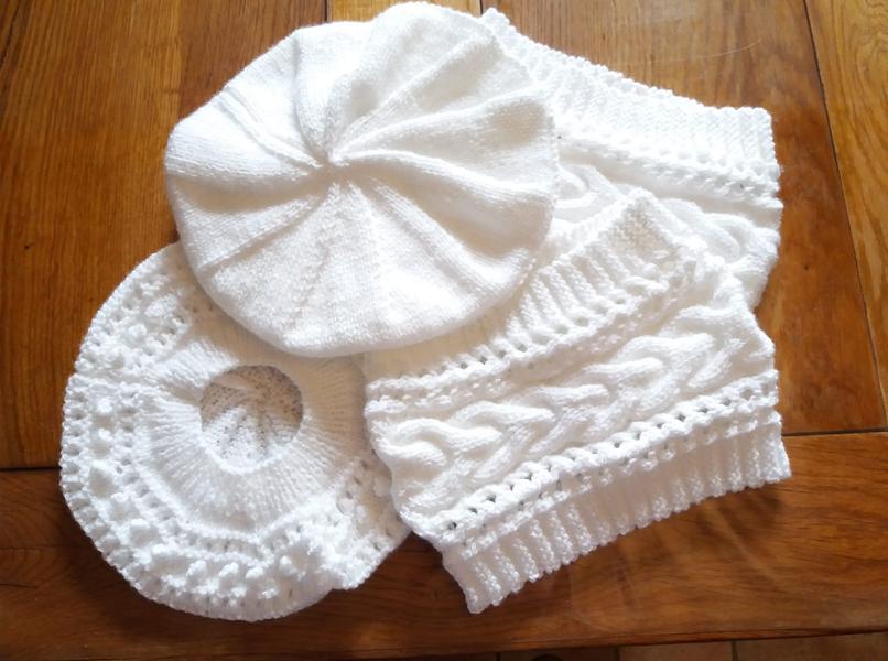 bonnets et tour de cou bébé