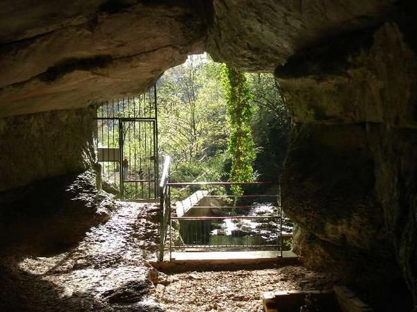 Grotte de Corveissiat