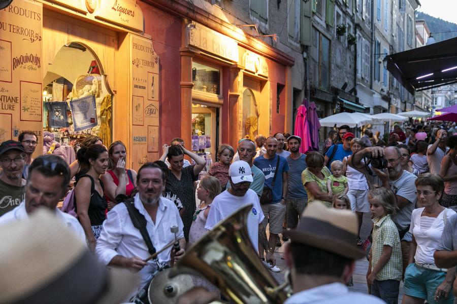 Les Rues en Fête et marché nocturne Du 23 juil au 6 août 2025