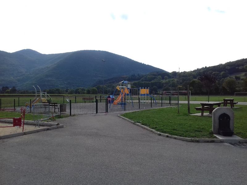 Aire de Jeux Pierre Châtel