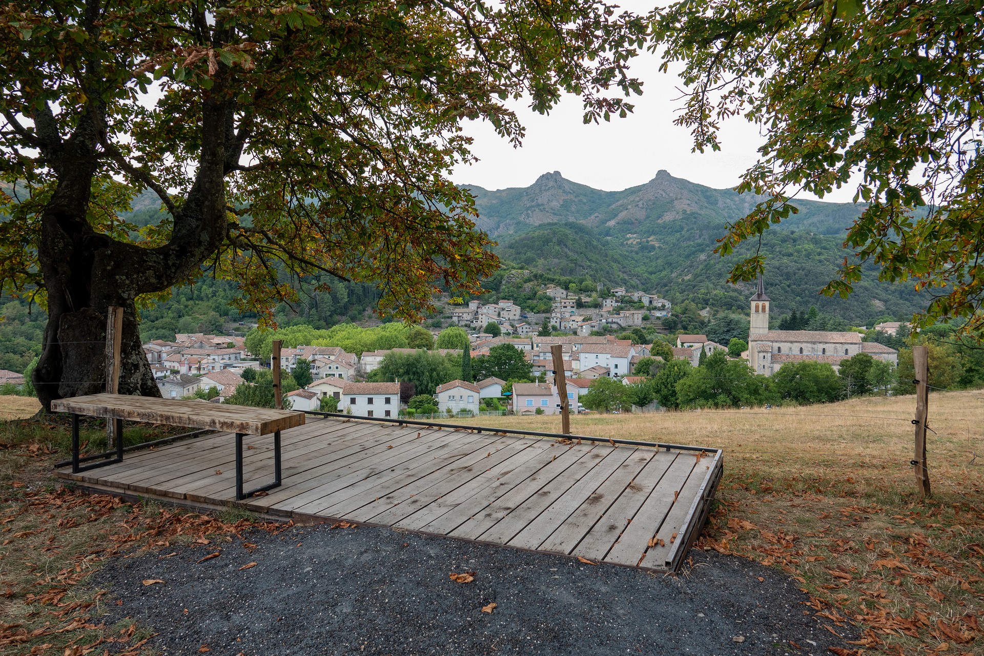 Belvédère de Rochemure à la Maison du Parc à Jaujac