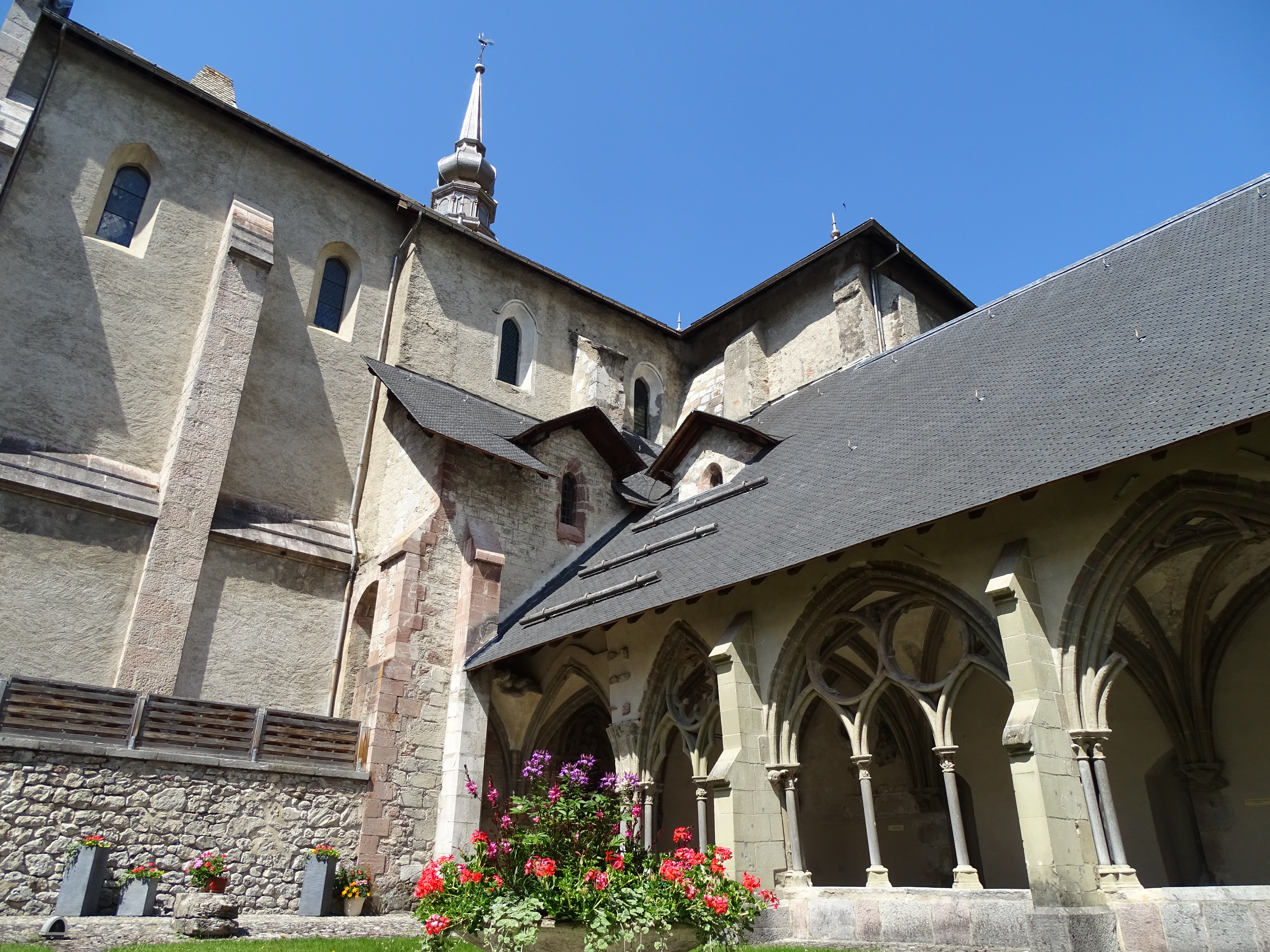 Cloître et monastère - été 2020 ©Pôle Culturel d'Abondance (33)