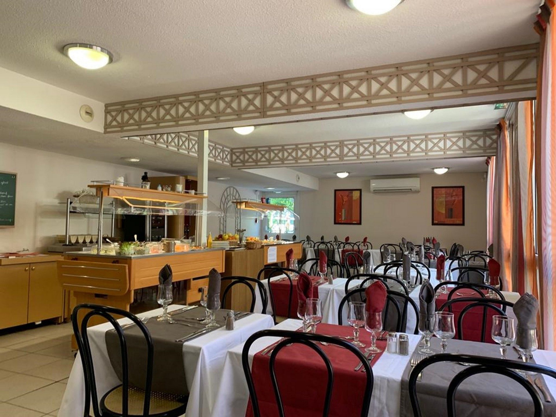 Hôtel Restaurant Olympe - association A.D.I.J.H - photo 4