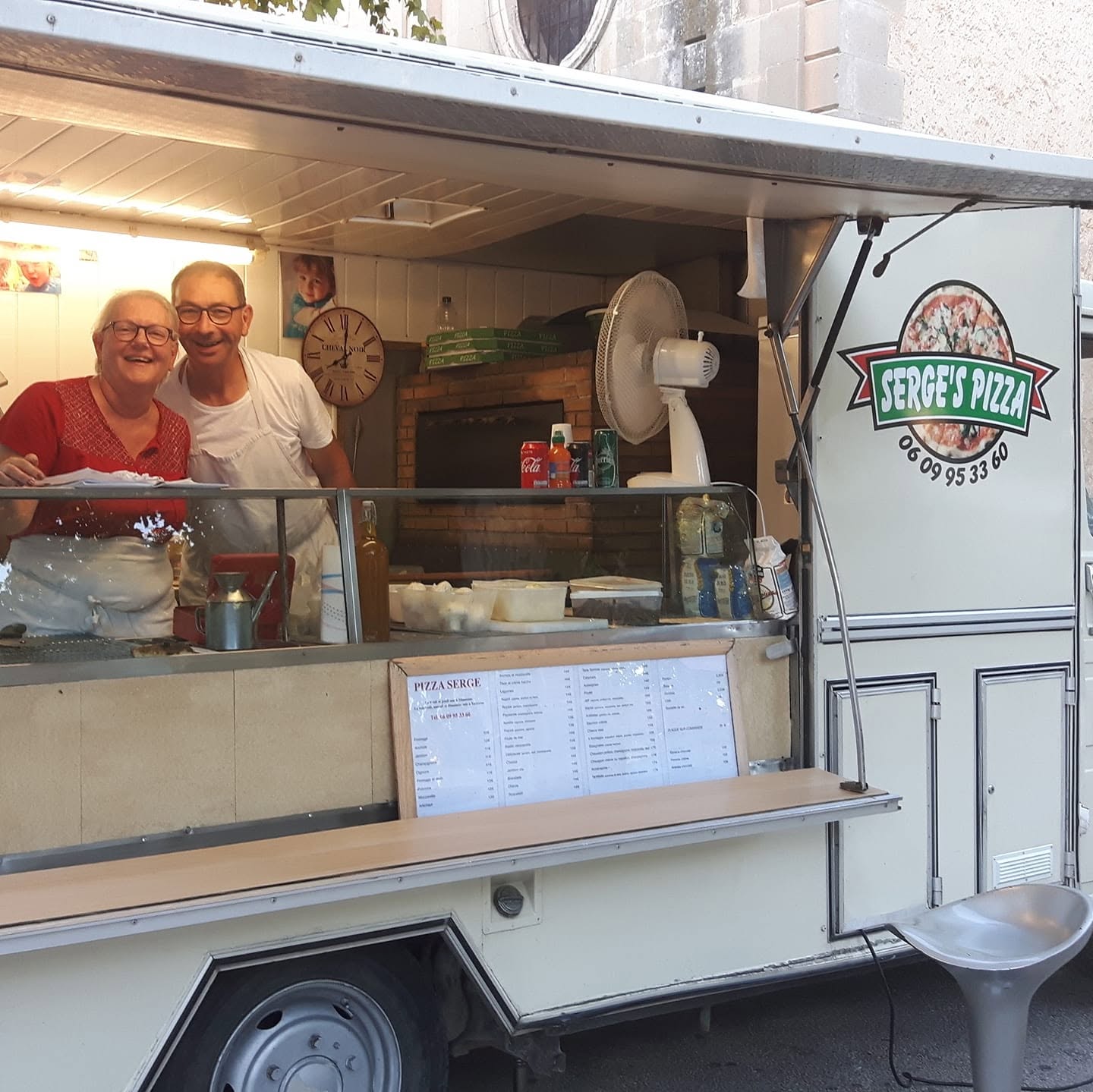 Camion Pizza Serge's Pizza à Maussane